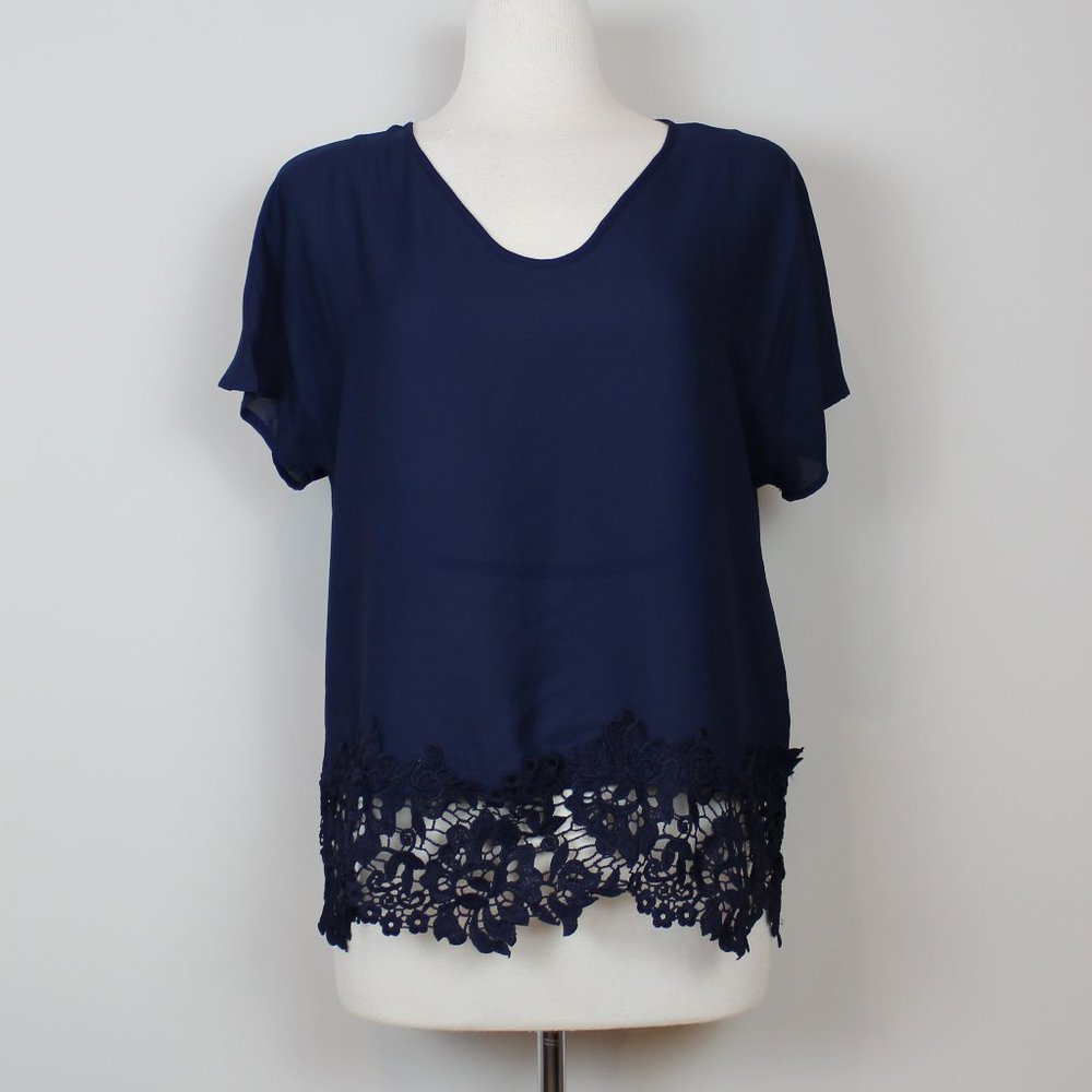 ❗️FINAL PRICE CLOSET Closing Zac & Rachel Navy Lace Blouse
